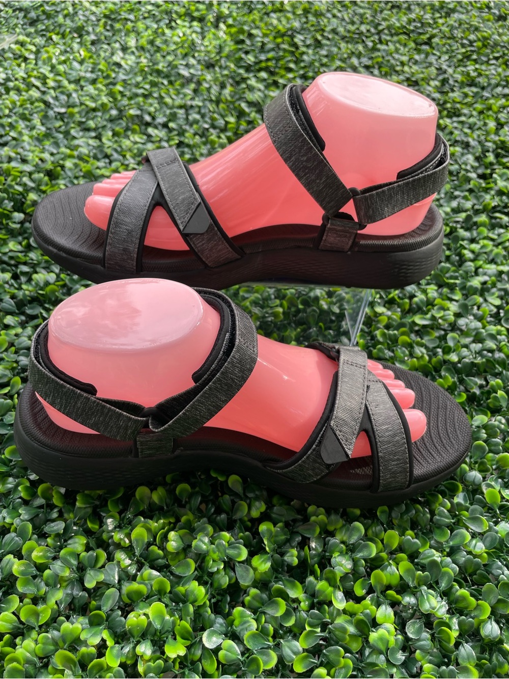 Sketchers Black Women's Sport Sandals size 9